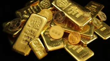 الذهب يحقق مكاسب شهرية رابعة وسط توقعات بخفض الفائدة